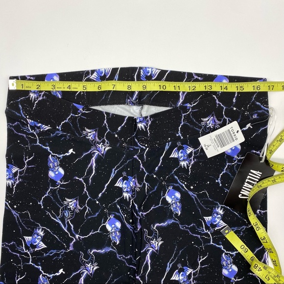 Torrid Women’s Disney Villains Lightning Bike Short Size 1X 2X 3X 4X - Picture 10 of 12